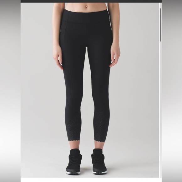Lululemon Tight Stuff Tight II *25" - Picture 12 of 12